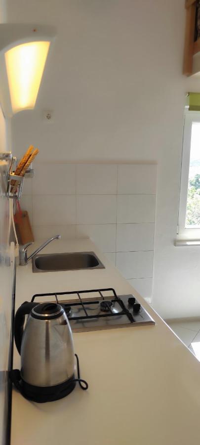 Sea Breeze Apartments With Private Beach And Boat Anchorage Stara Novalja Exterior foto